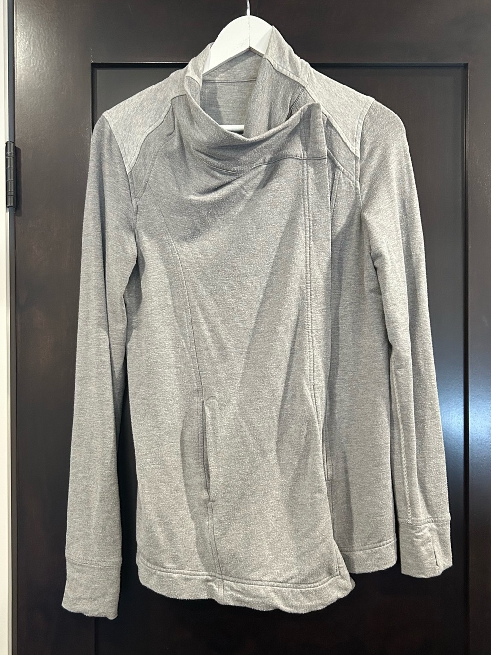 Lululemon Size 6 Coast Wrap Sweatshirt